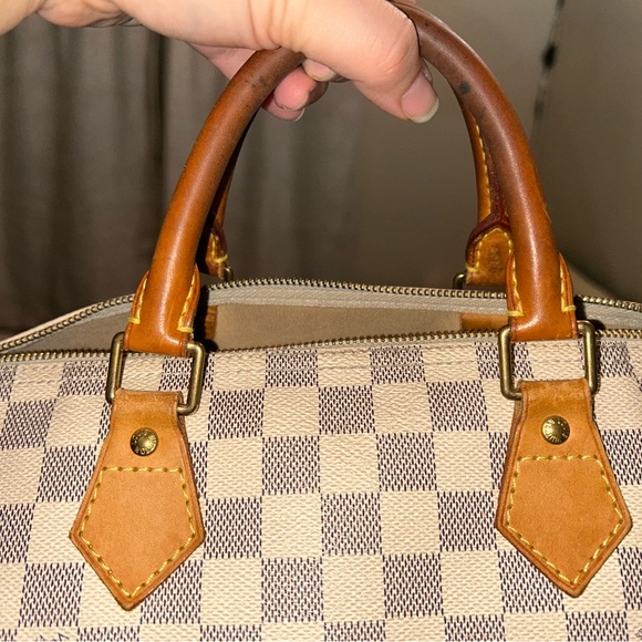 AUTHENTIC Louis Vuitton Speedy with FREE COA! - Picture 2 of 16